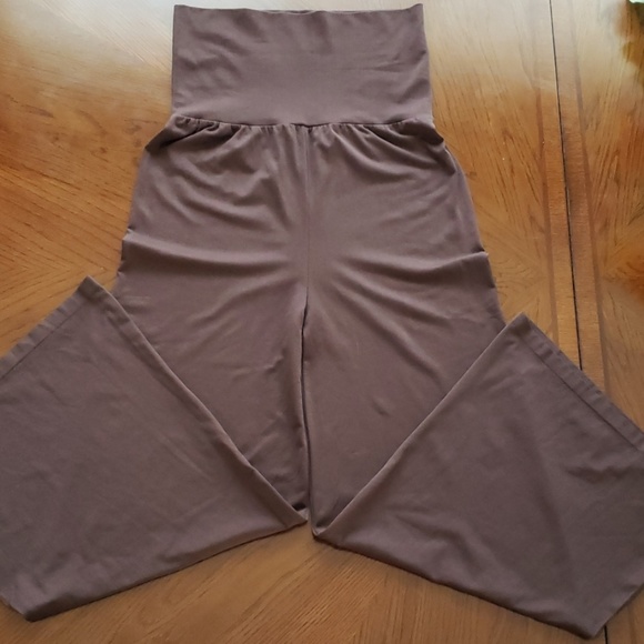 🆕️👍Magic Smooth Wear Pants - Picture 2 of 7